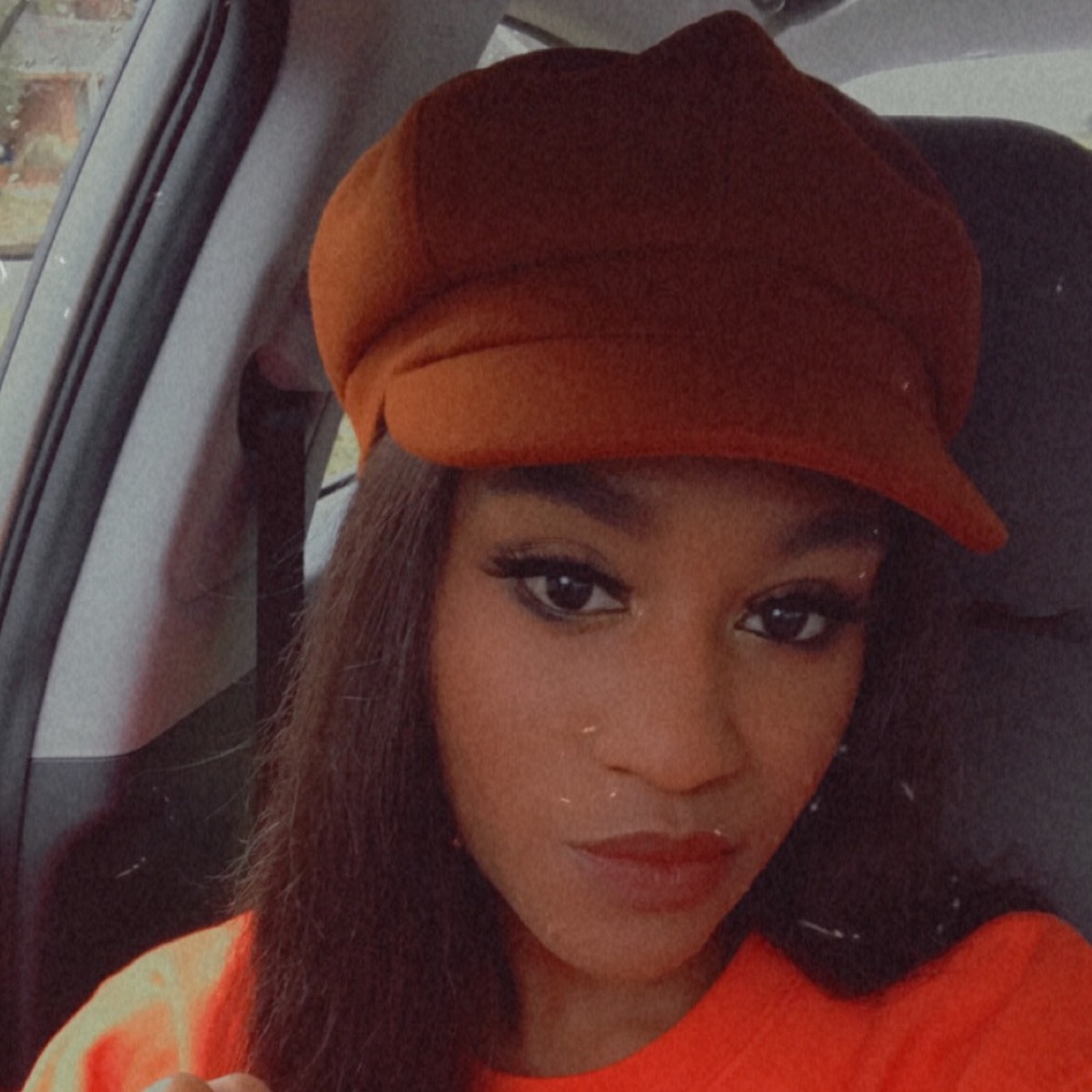 Meet your Posher, Mateshia